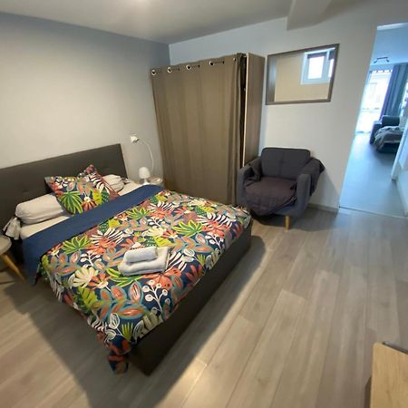 Toul Appartement Entier Avec Parking Prive Au Calme Cosy A Etage Avec Balcon Zewnętrze zdjęcie
