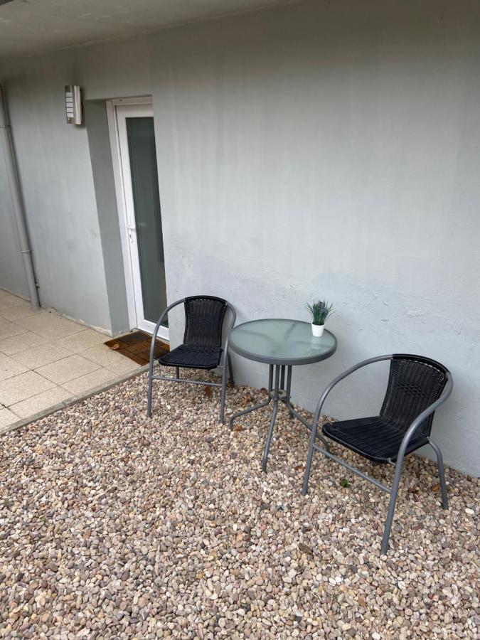 Toul Appartement Entier Avec Parking Prive Au Calme Cosy A Etage Avec Balcon Zewnętrze zdjęcie