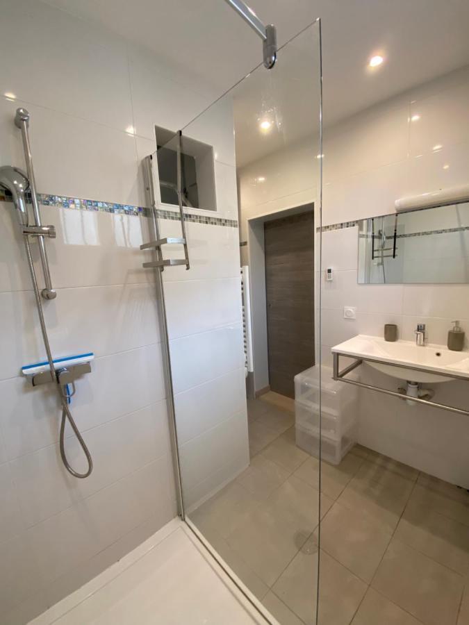 Toul Appartement Entier Avec Parking Prive Au Calme Cosy A Etage Avec Balcon Zewnętrze zdjęcie