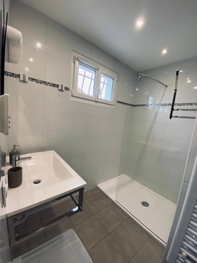 Toul Appartement Entier Avec Parking Prive Au Calme Cosy A Etage Avec Balcon Zewnętrze zdjęcie