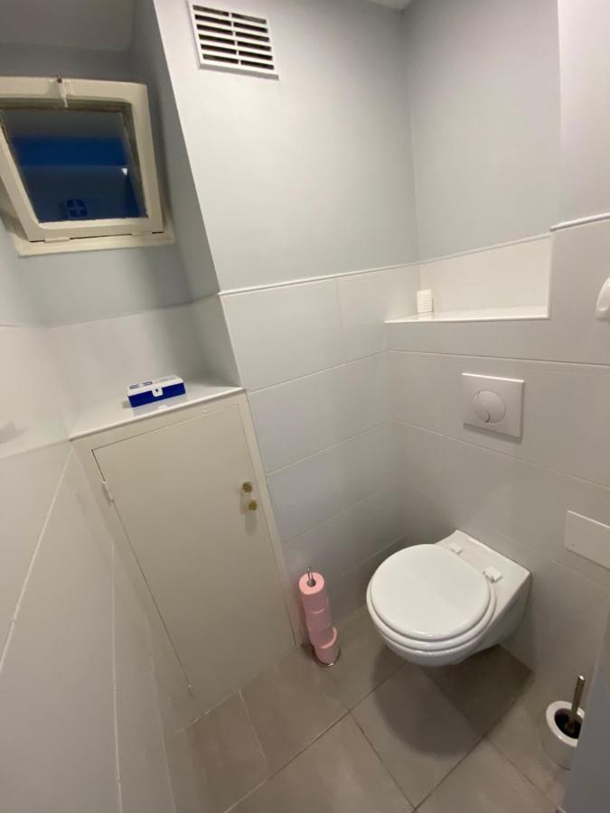Toul Appartement Entier Avec Parking Prive Au Calme Cosy A Etage Avec Balcon Zewnętrze zdjęcie
